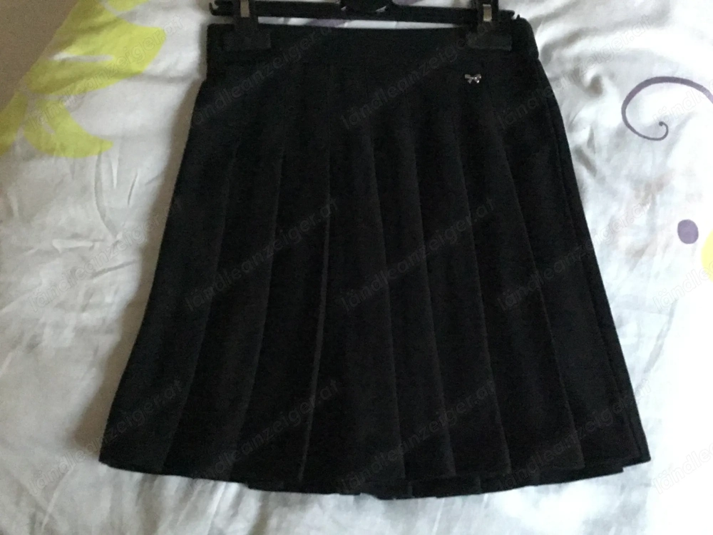 Hübscher Faltenrock Gr. 140 v.  ZARA , super Zustand