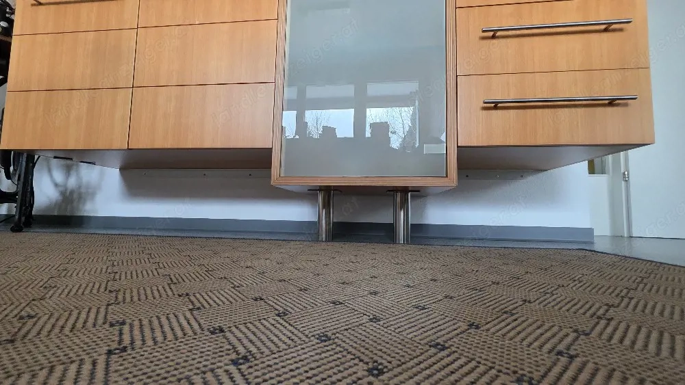 Anrichte Glasschrank Tischlermöbel ( Möbelwerkstatt Stadler Lauterach )