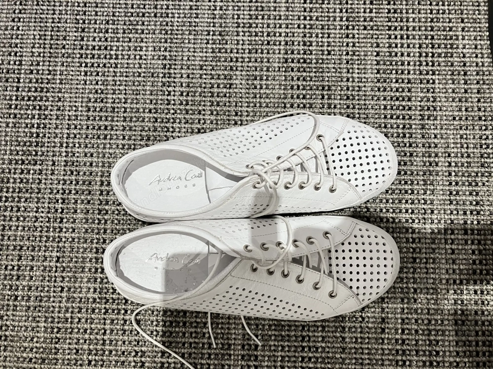 Nagelneue Sneaker Leder 38