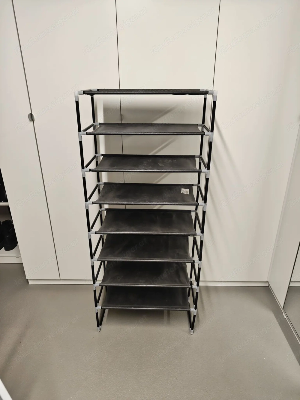 Praktisches Schuhregal zu verschenken