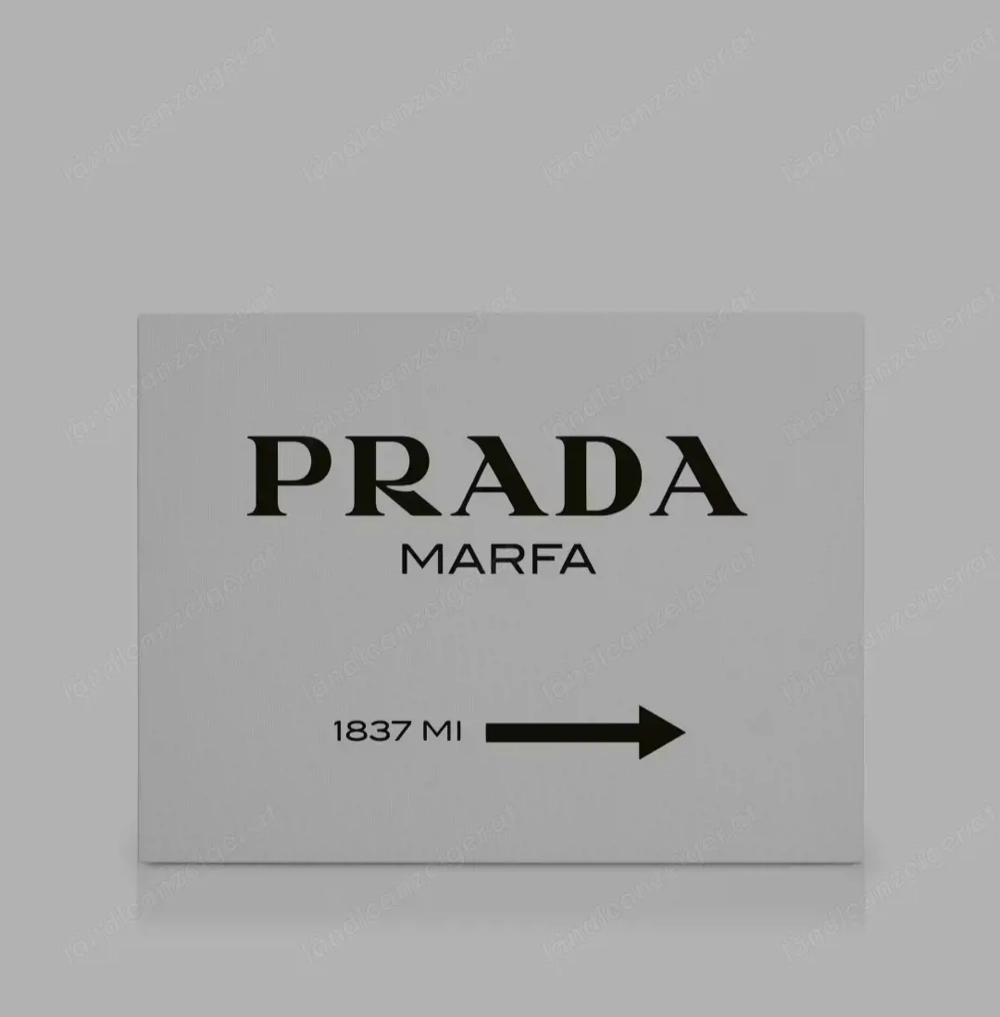Großes Prada Wandbild 