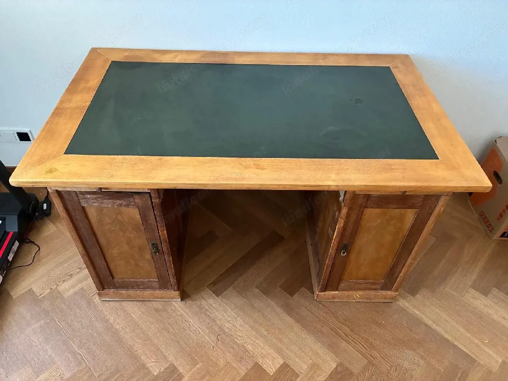 Vintage Schreibtisch 