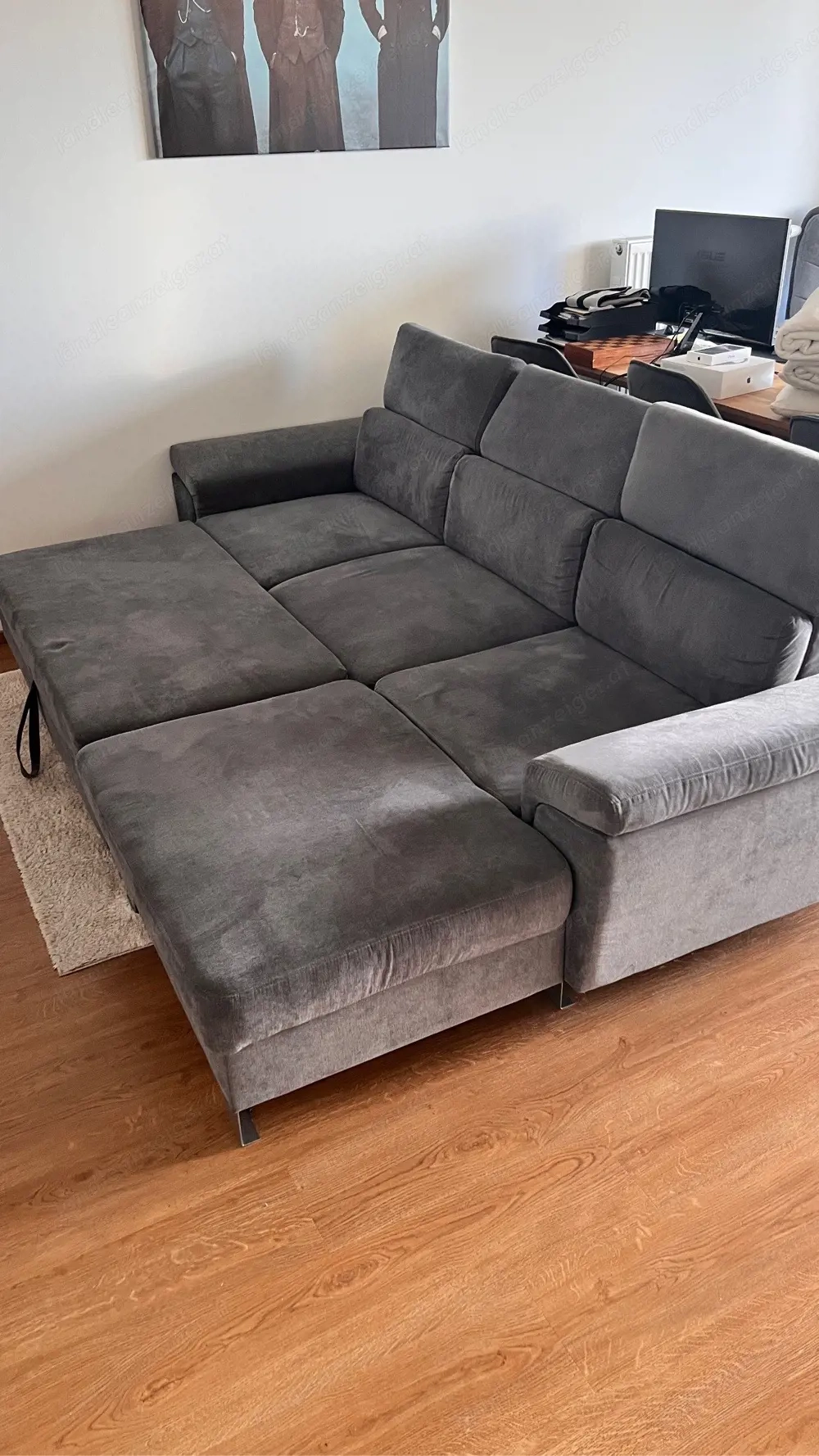 Couch in Anthrazit