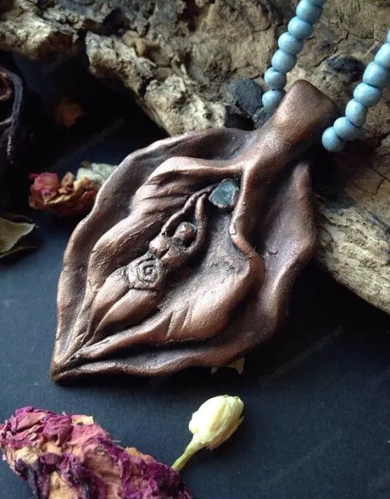 La Luna mit allen Facetten Frau Sein