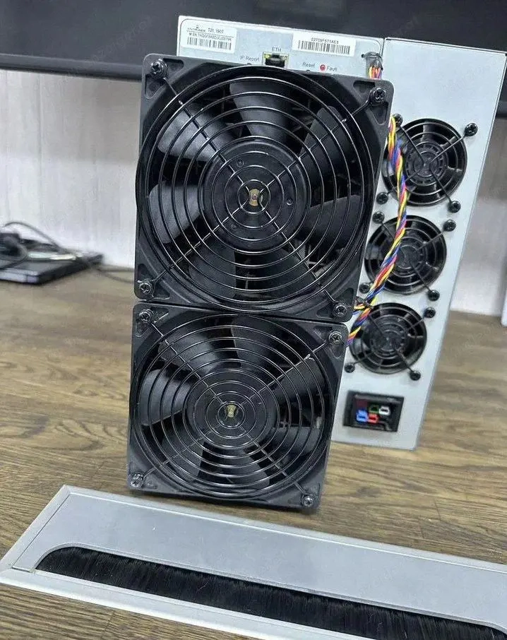 Bitmain Antminer T21 