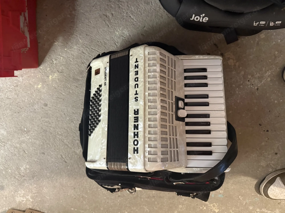 Akkordeon zu verkaufen 