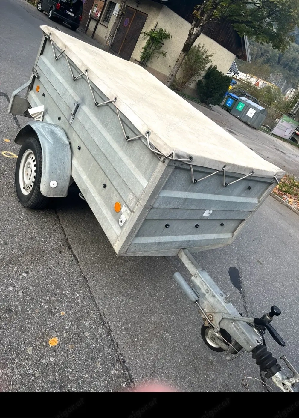 Anhänger gebremst 