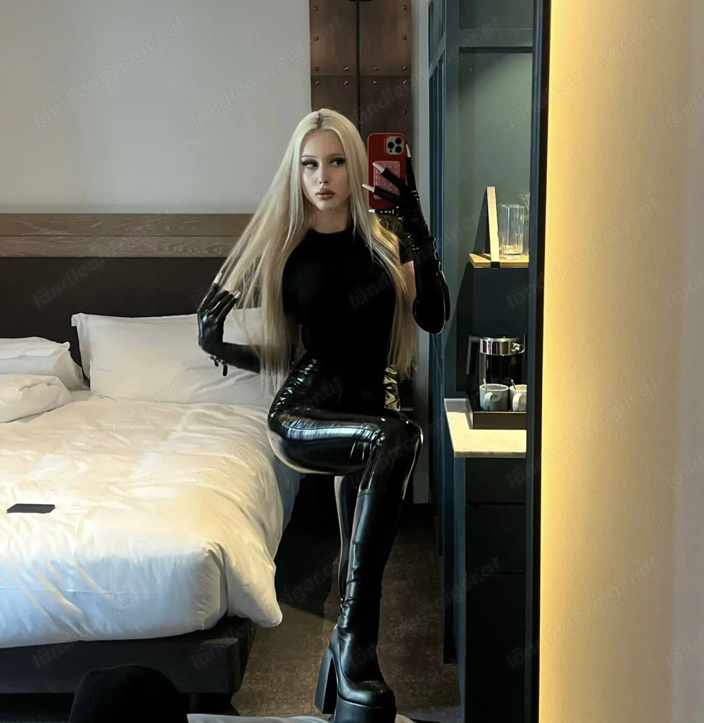  Herrin Maddy-erhaben & klassisch im Privatstudio in St. Pölten