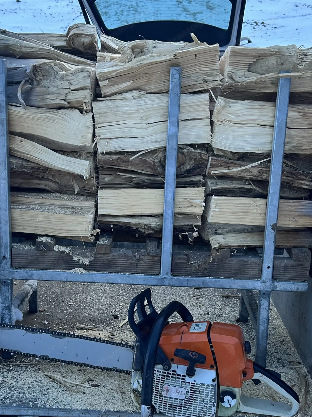 Brennholz trocken, ofenfertig, Schwedenfeuer, Finnenfackel,  