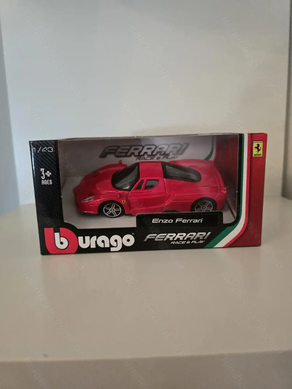 bburago Ferrari Enzo Ferrari 1:43