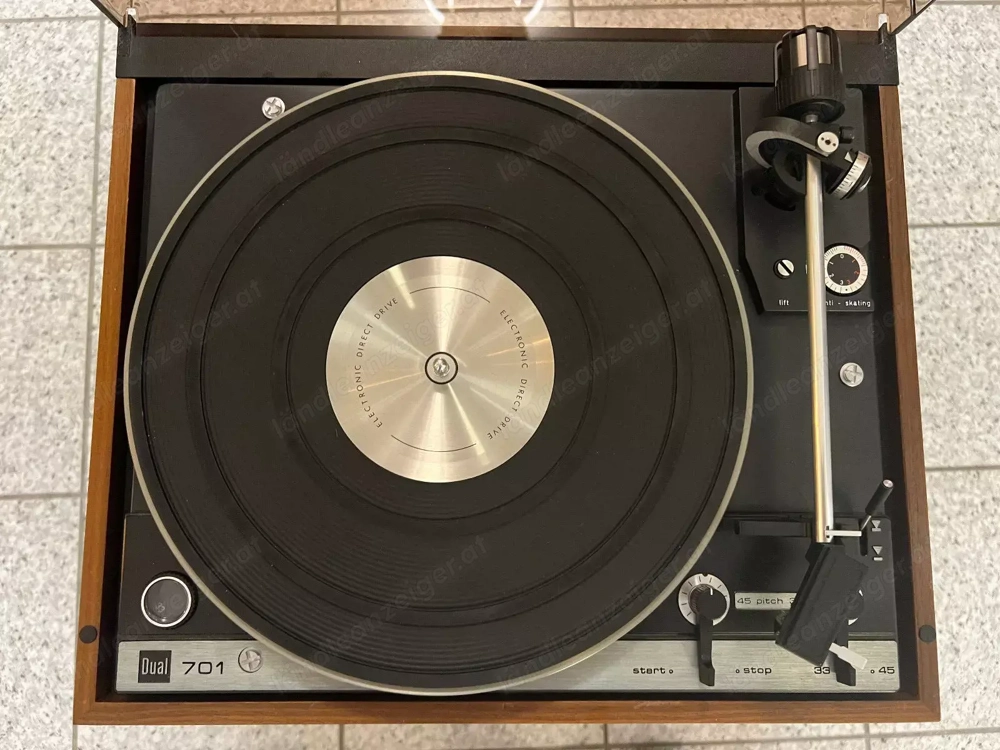 Dual CS 701 + Shure V15 Type III