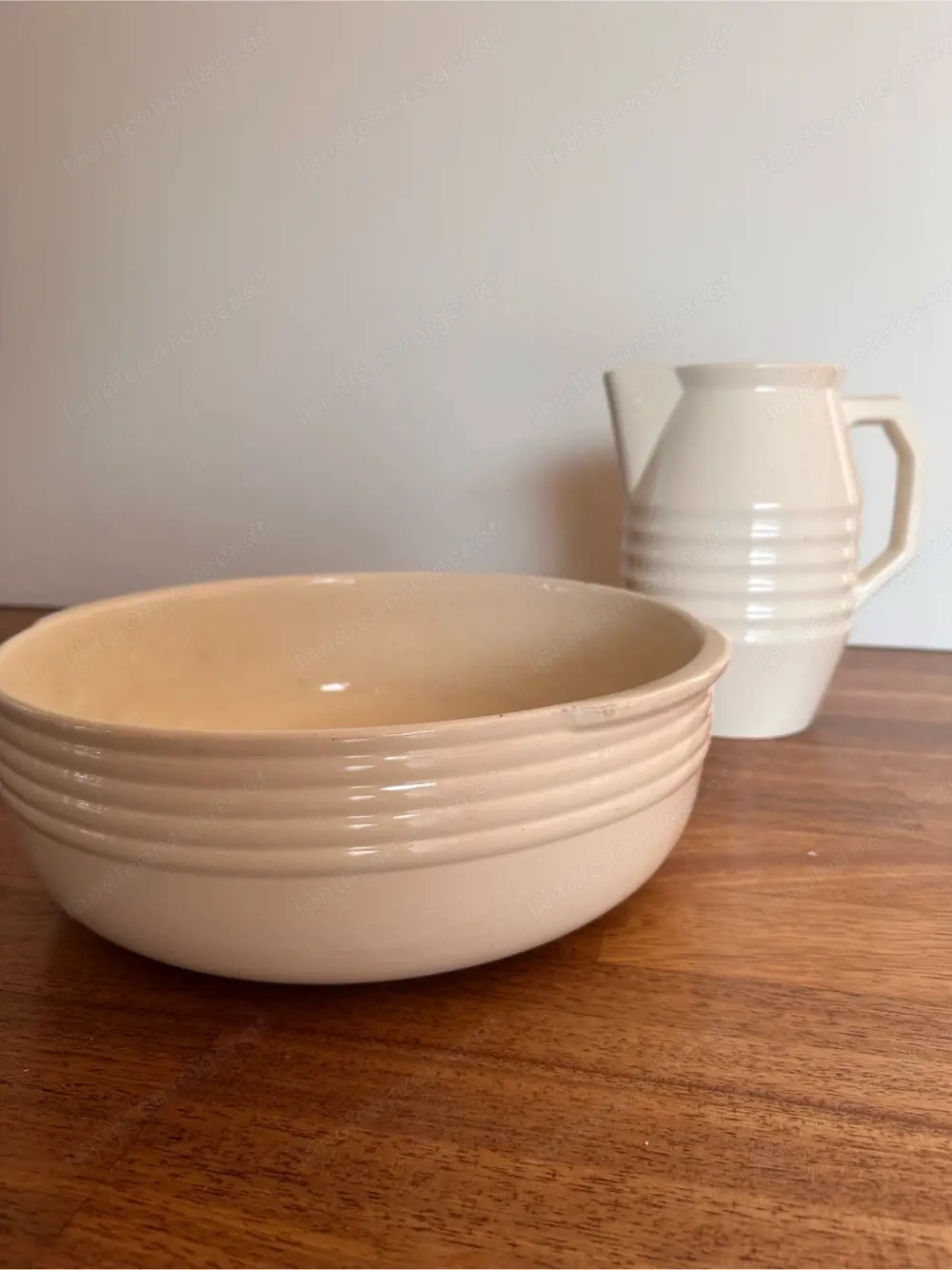 Cremefarbenes Keramik-Set: große Schüssel + Krug