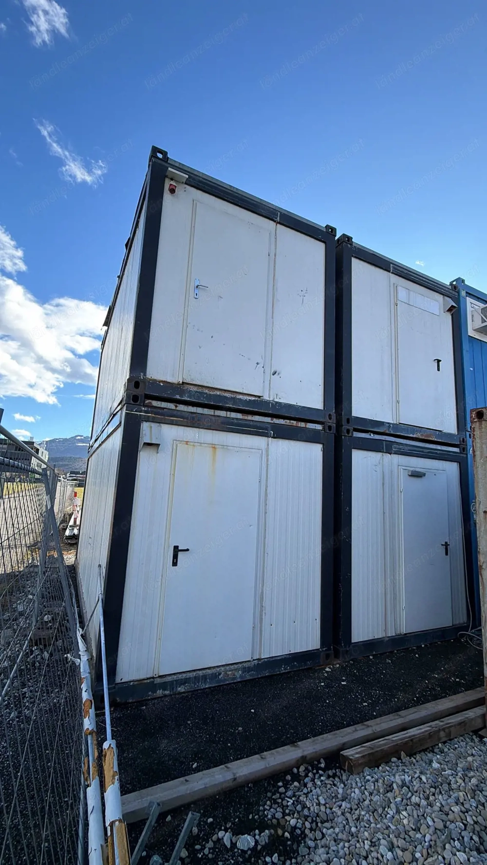 Container GÜNSTIG abzugeben!   4x 20' SANITÄRCONTAINER   Reparaturbedürftig 