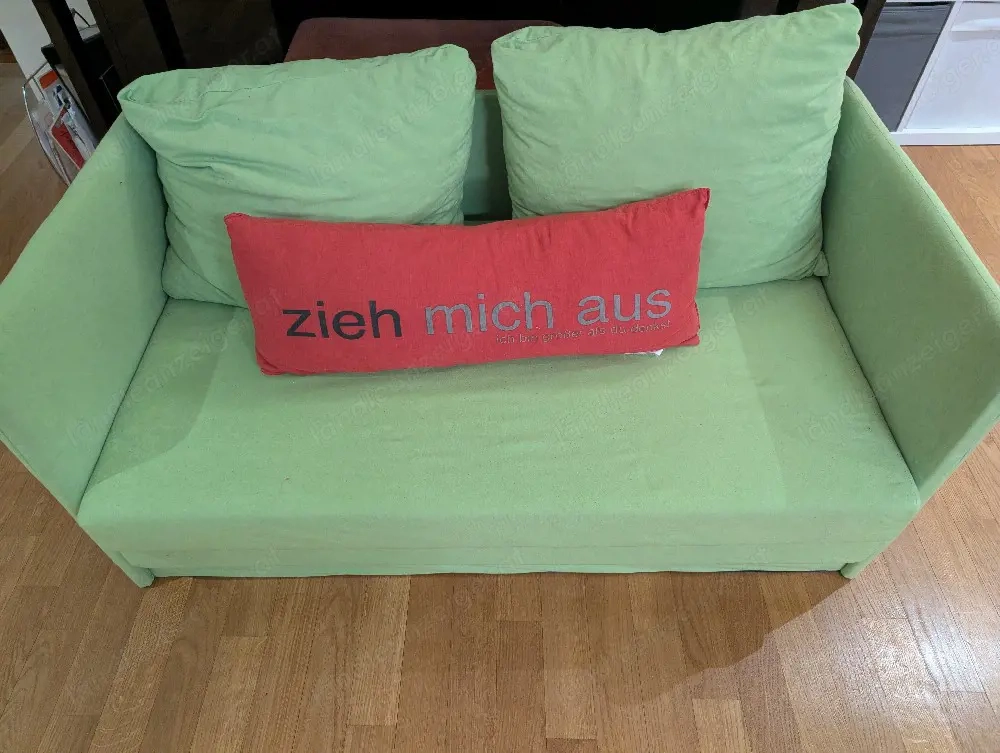 kleine Couch zum Ausklappen zu verschenken