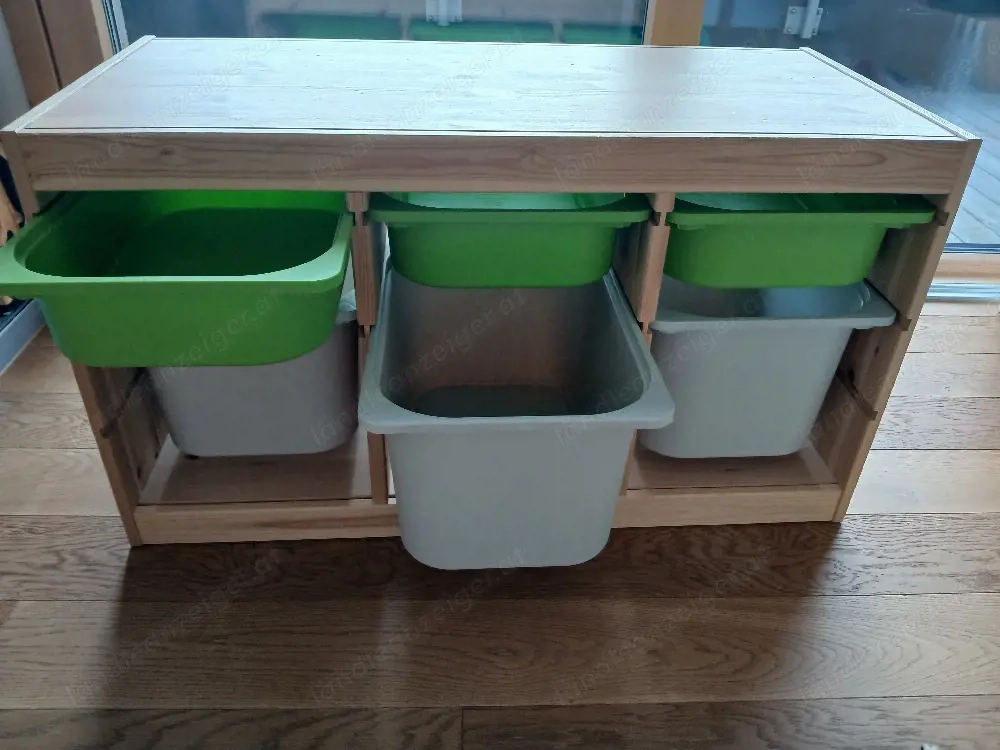 Regal für Spielsachen