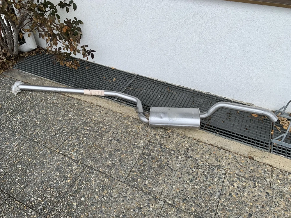 Neues komplettes Auspuffrohr für Ford Focus Mk3