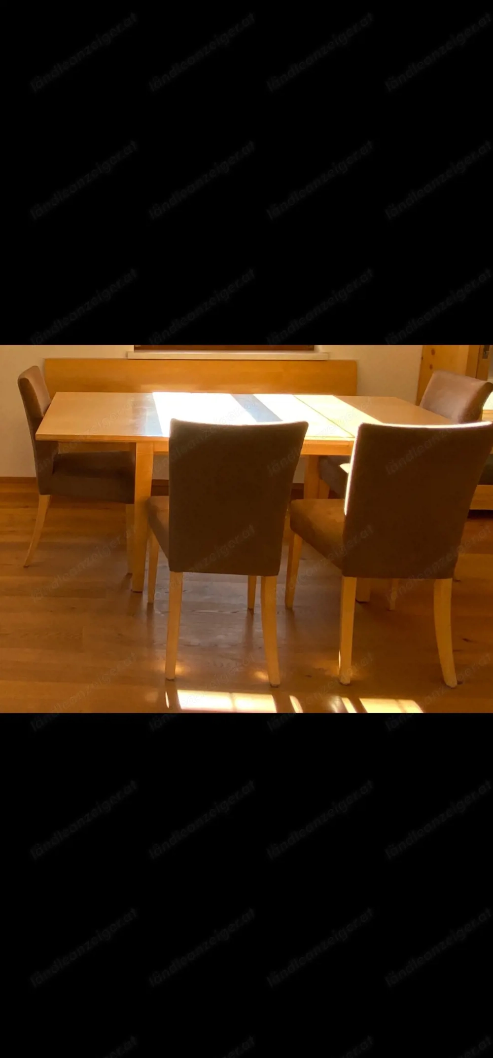 Toller ausziehbarer Esstisch mit 4 super bequemen Sesseln! 