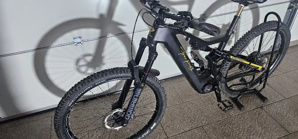CARBON E-bike Kneissl neuwertig 