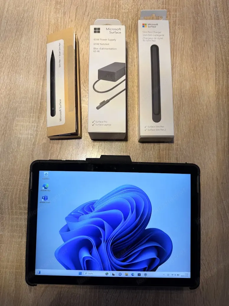 Microsoft Surface Go 3 - Intel i3, 4GB RAM, Win 11 Pro inkl Zubehör