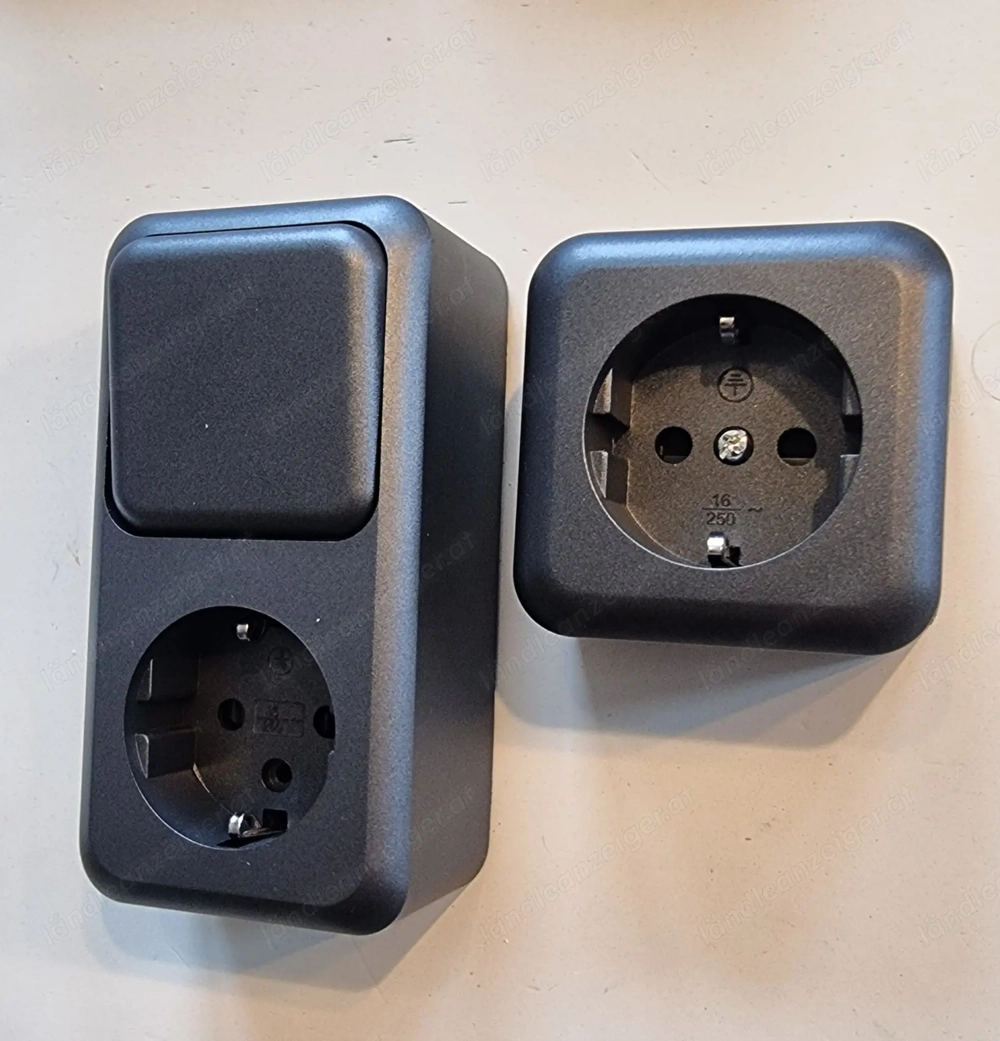 Aufputz Steckdosen & Schalter Aufputz - Neu & Unbenutzt 8 Stk.