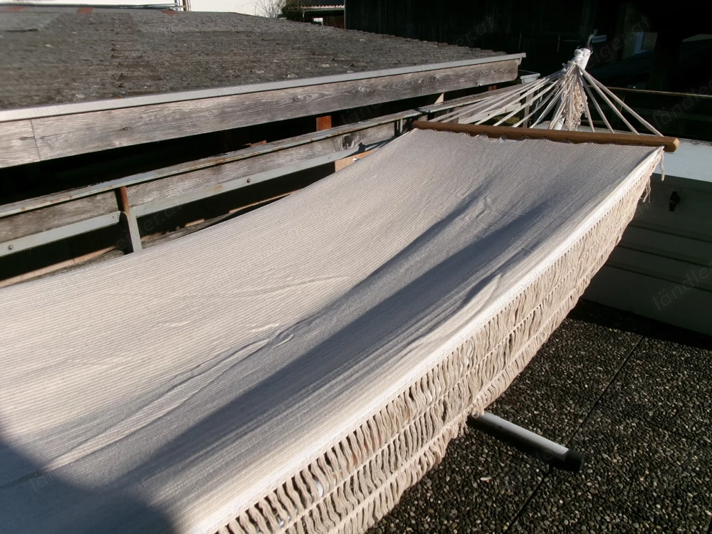 Hängematte mit Metallgestell 