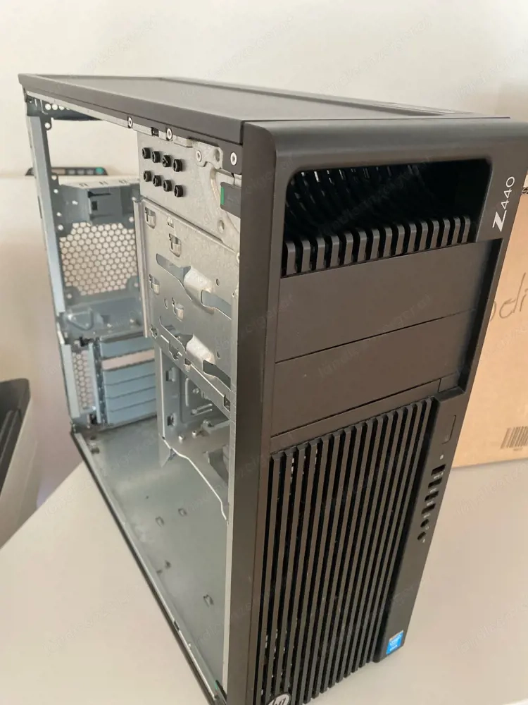 HP Z440 Gehäuse leer
