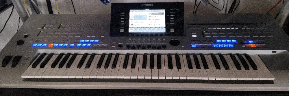Yamaha Tyros 4