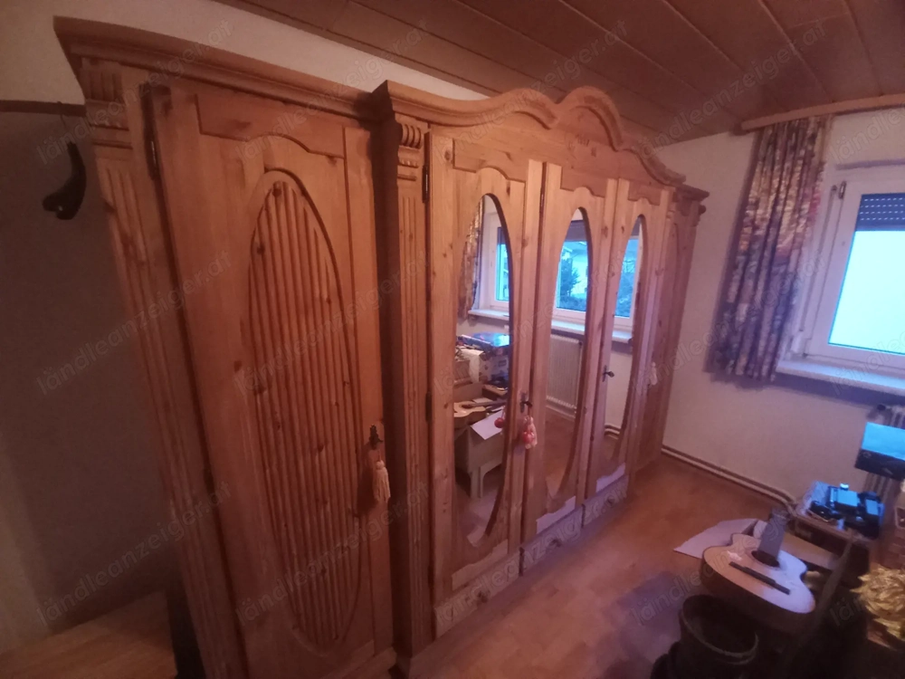 Vollholz Kasten bäuerlicher Stil