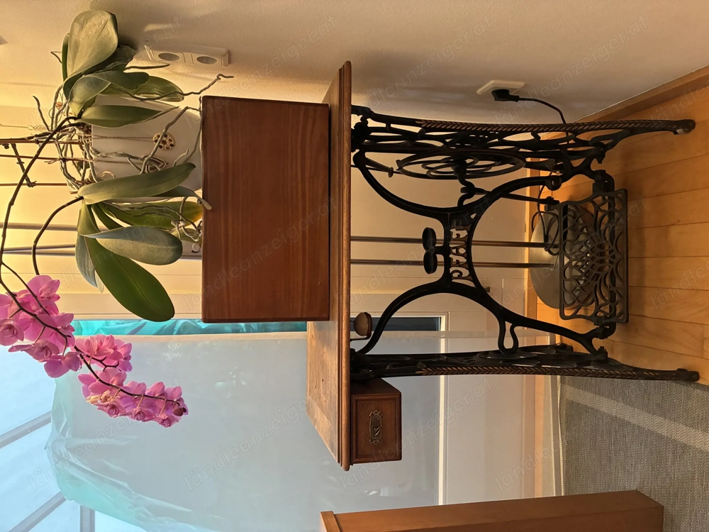 Pfaff Nähmaschine im Originalzustand mit Zubehör