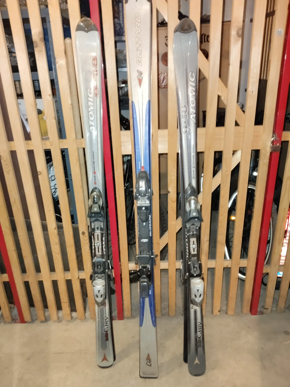 Carving Schi mit Bindung