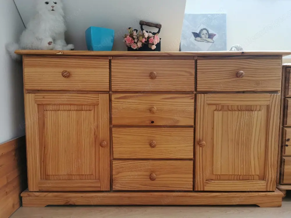Holzkomode