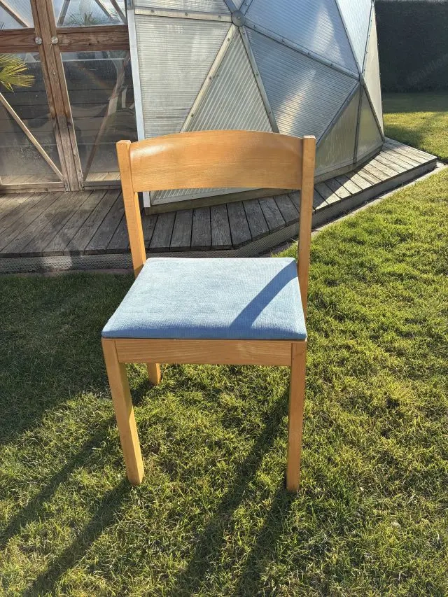 Stapelstühle 6 Stk, mit Alkantarastoff blau