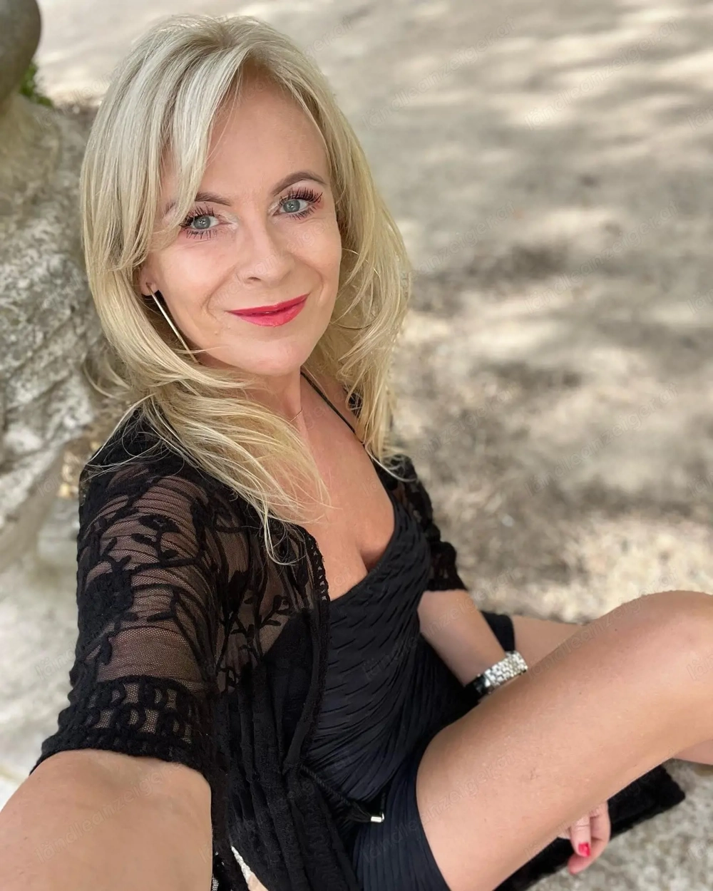 Langsame achtsame Berührungen