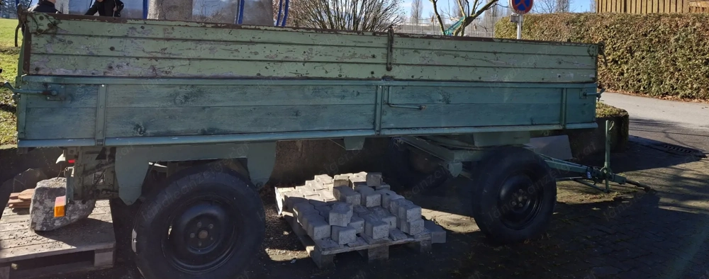 Anhänger mit Kippfunktion