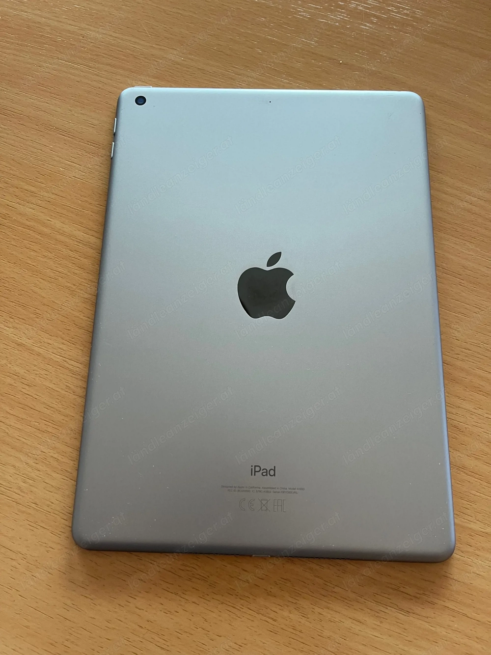 Apple iPad (9,7 Zoll, Wi-Fi, 32 GB) - Space Grau