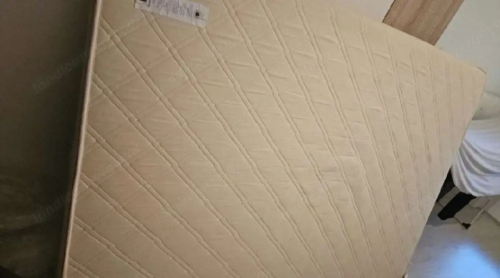 neuwertige Matraze 140x200cm