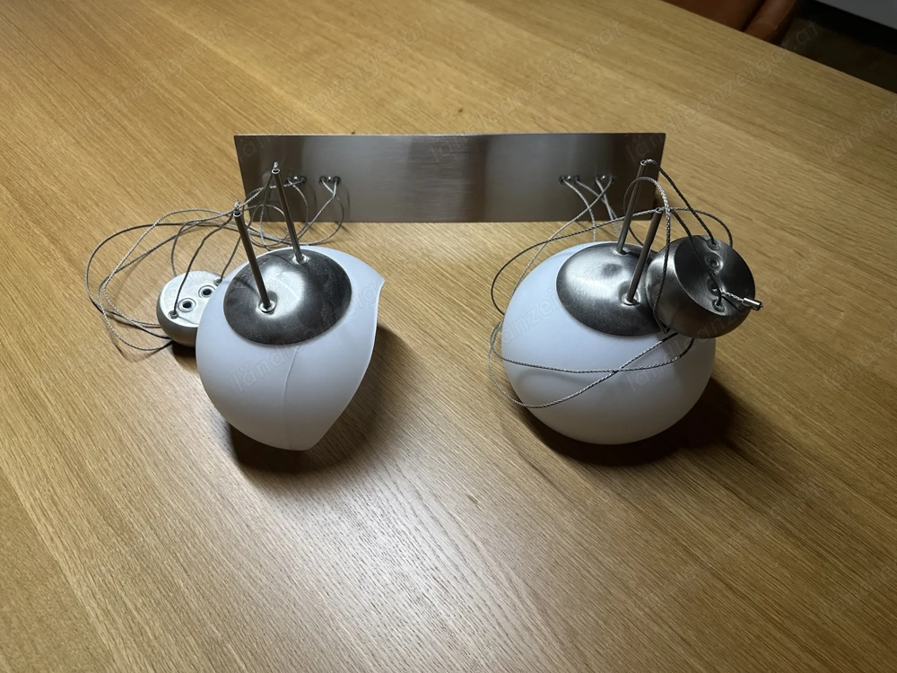 Pendel-Hängeleuchte mit 2 Leuchten   LED   zu verschenken