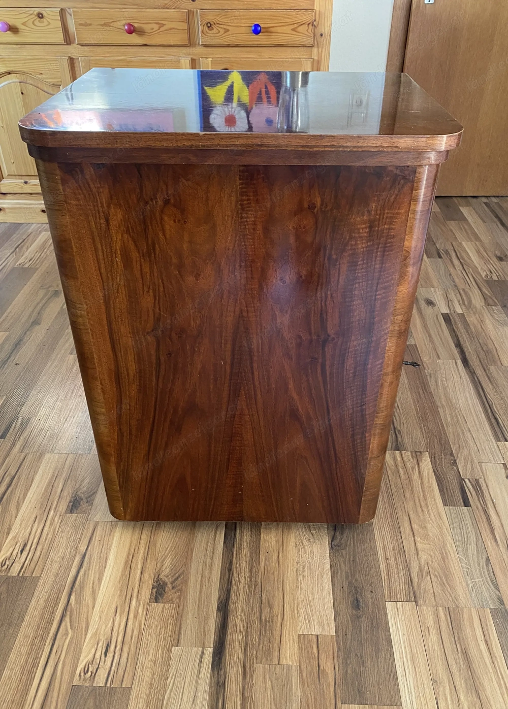 Vintage mechanische Nähmaschine im Schrank   Made in Germany (Dresden)