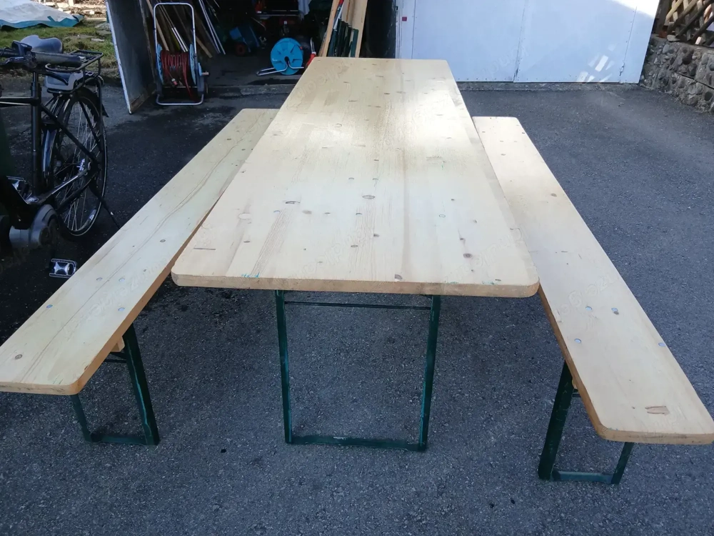 Bierbänke drei Garnituren