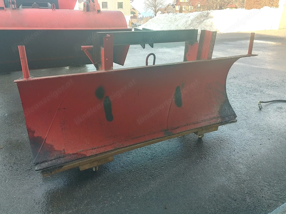 Schnee Schild für Traktor mit Dreipunkthalterung 