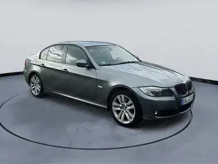 BMW 3er E90 | 125 kW | 2009 | Austauschmotor | AHK | 8-fach bereift