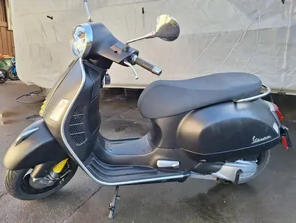 Vespa 300GTS Supertech , nur 675km