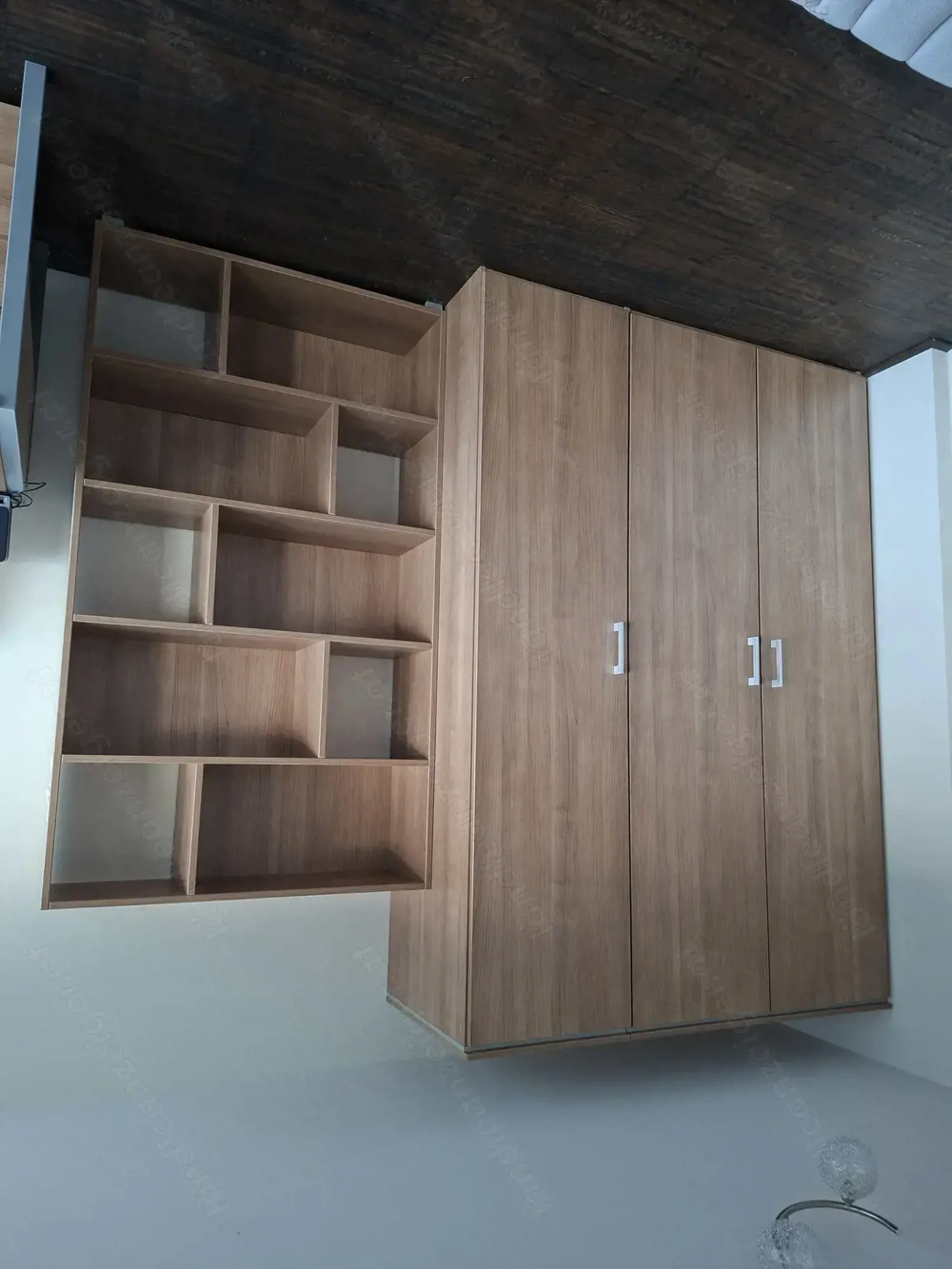 Kleiderschrank Holzoptik