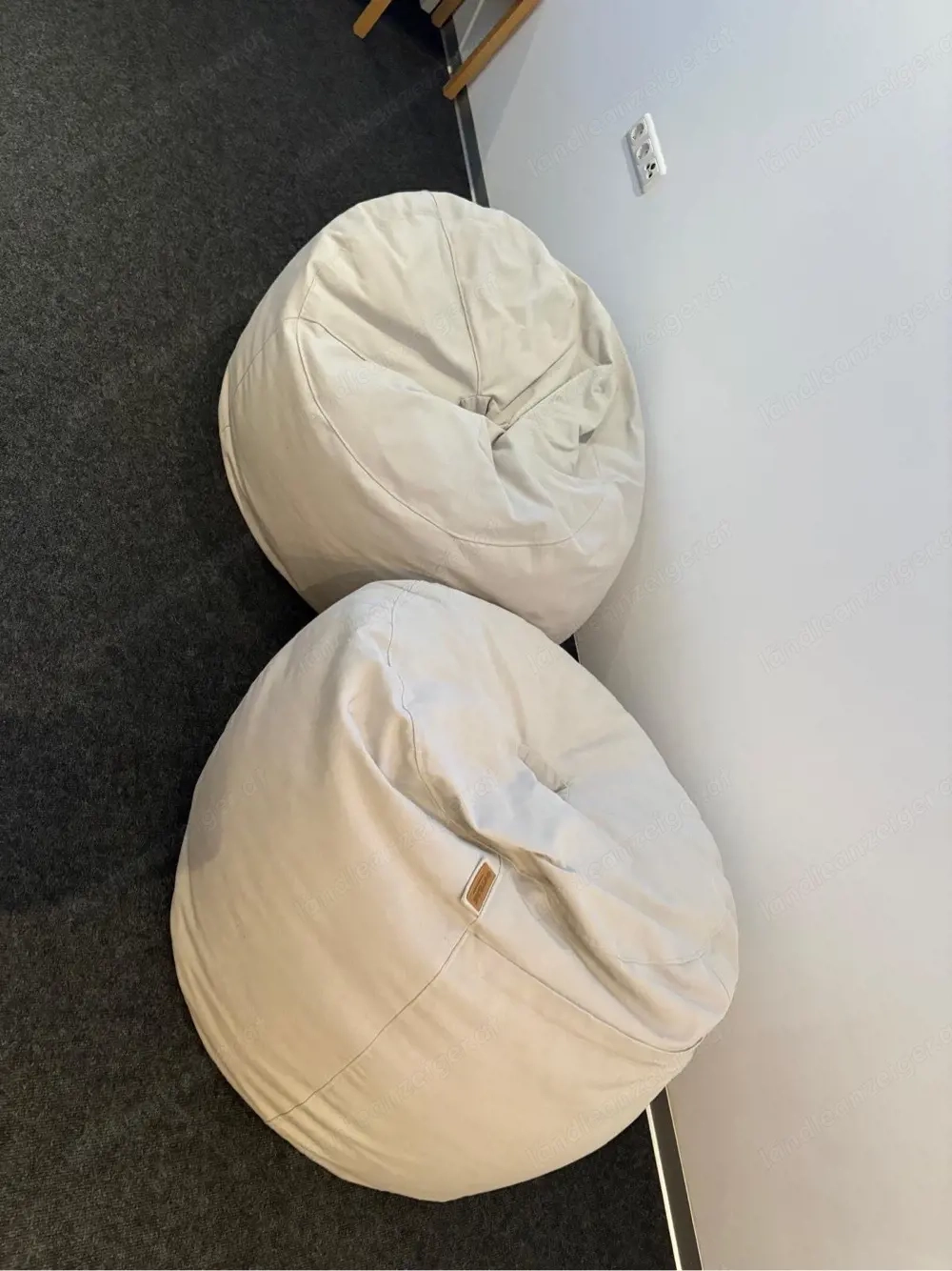 zwei sitzsäcke donut