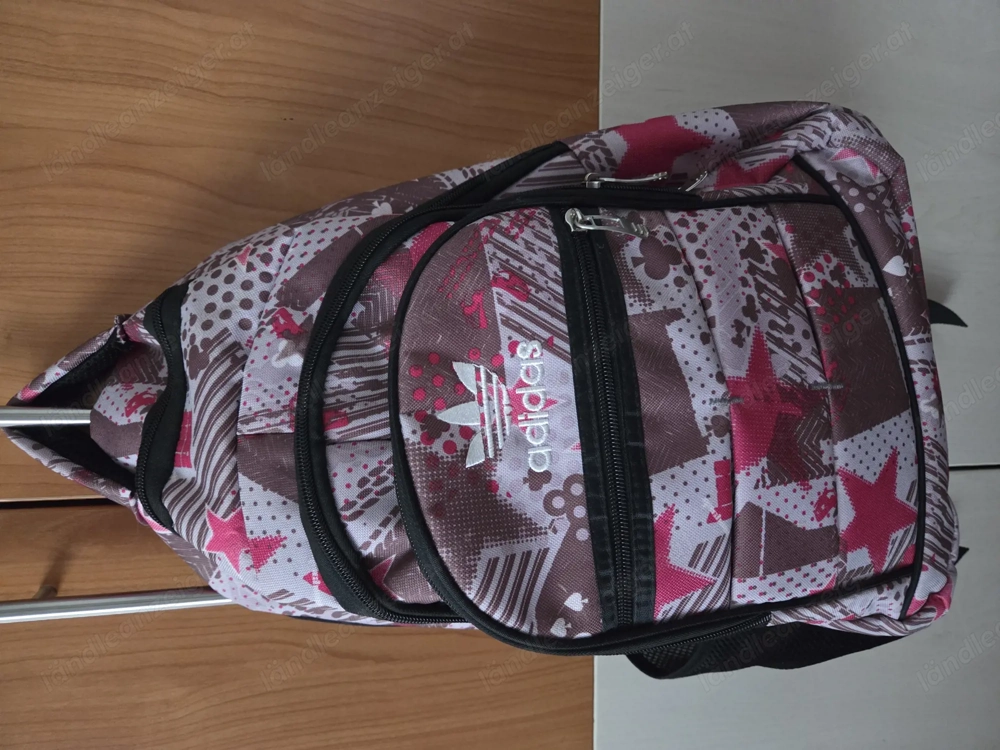 Neuwertiger Rucksack von Adidas