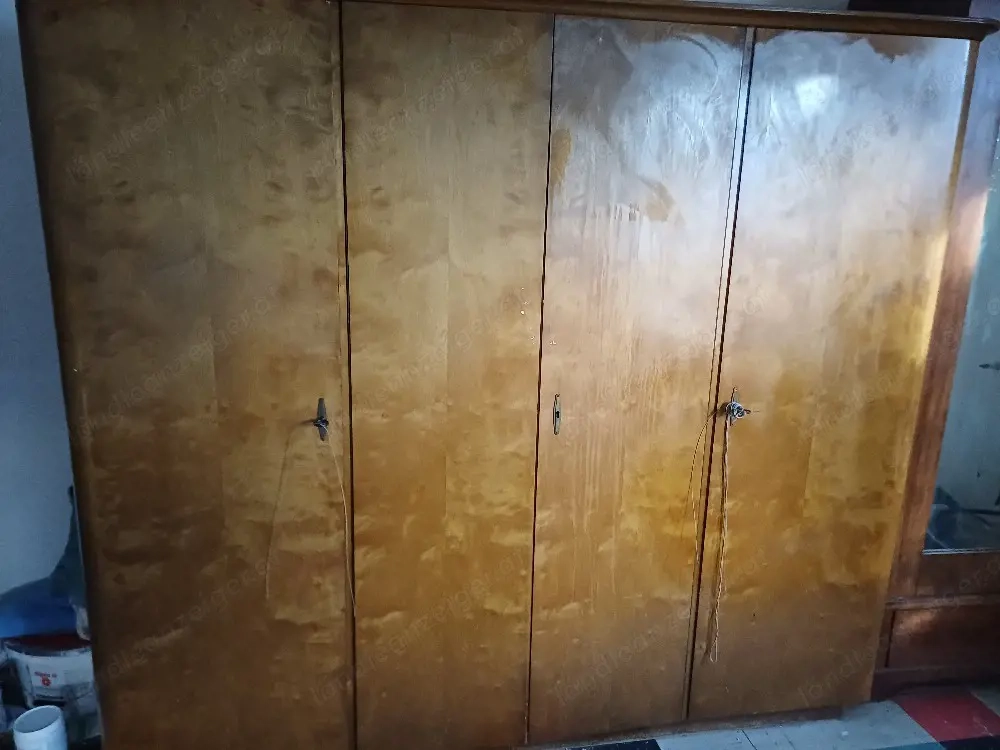 Retro Schrank zu verschenken