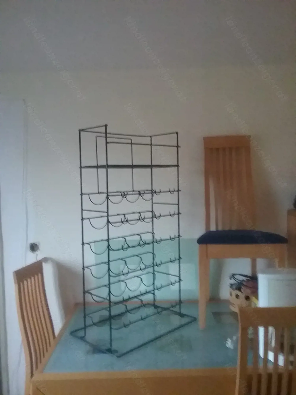 Weinregal aus Metall