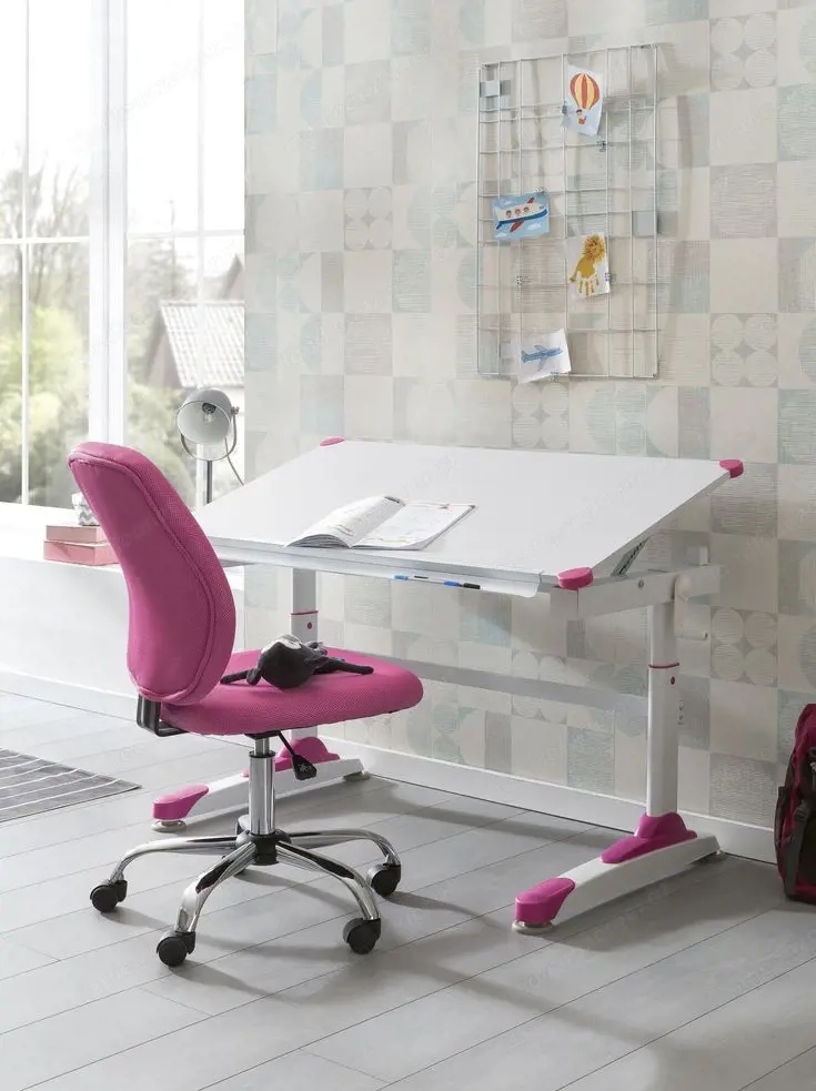 Ergonomischer Kinderschreibtisch