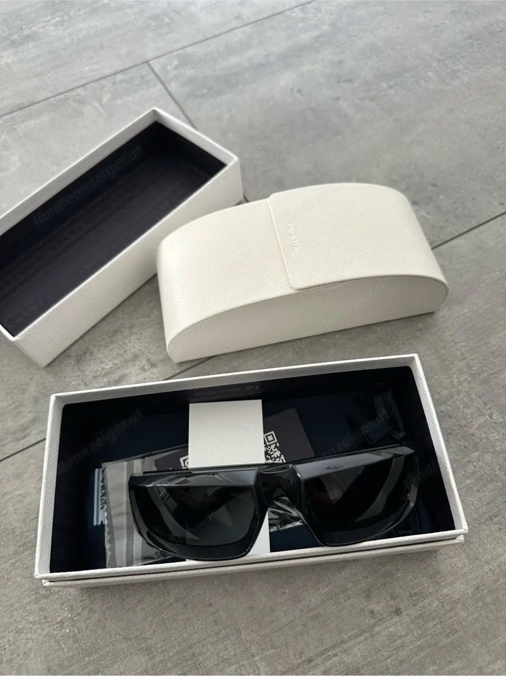 Prada Designerbrille abzugeben