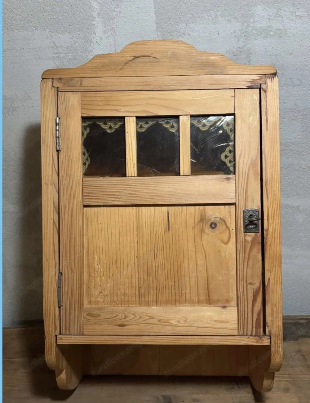 Wandschrank, Hängeschrank